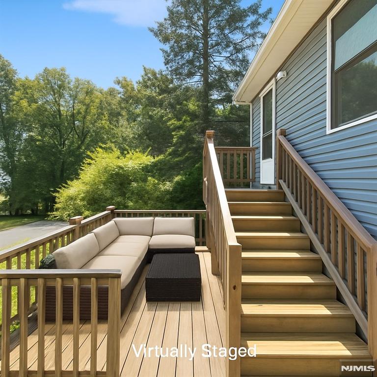 1283 Valley Road 8