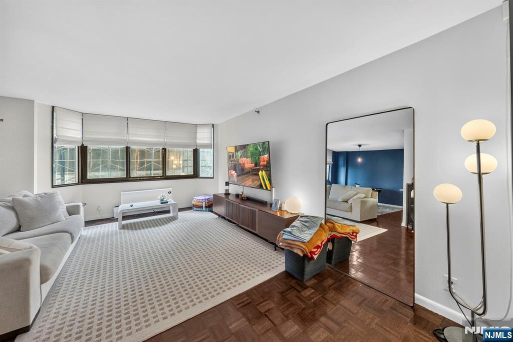326 Prospect Avenue 9J