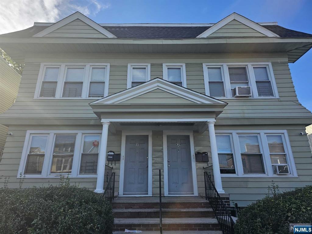 43941 Norwood Street, East Orange, New Jersey - 8 Bedrooms  
4 Bathrooms  
16 Rooms - 