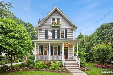 Photo of 5 Ferguson Place, Glen Rock, NJ 07452 (MLS # 26022185)