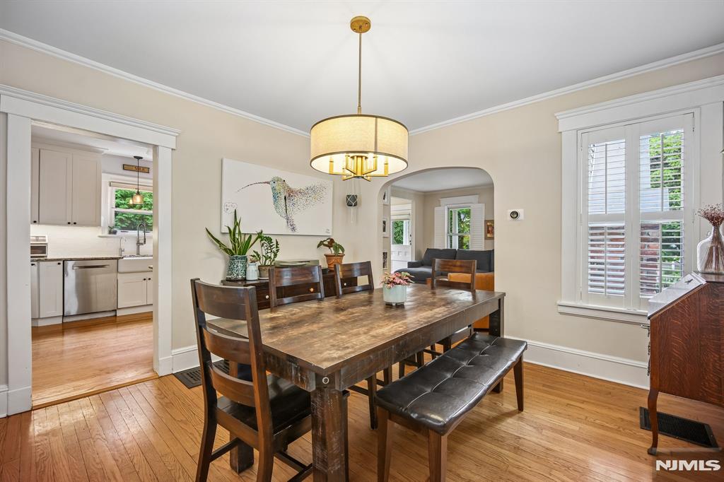 5 Ferguson Place