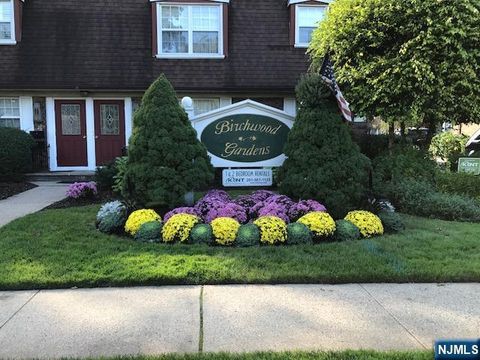 Photo of 360 Knickerbocker Rd #36, Dumont, NJ 07628 (MLS # 25039518)