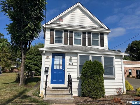 218 Franklin Avenue Midland Park NJ 07432