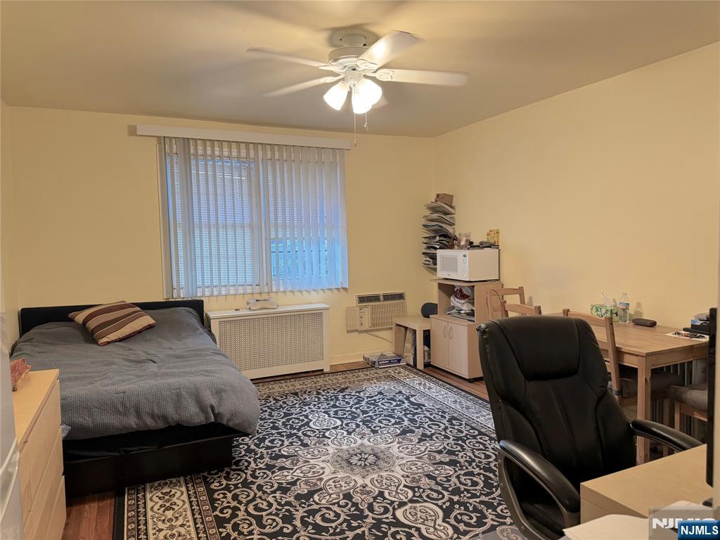 15-21 Plaza Road D