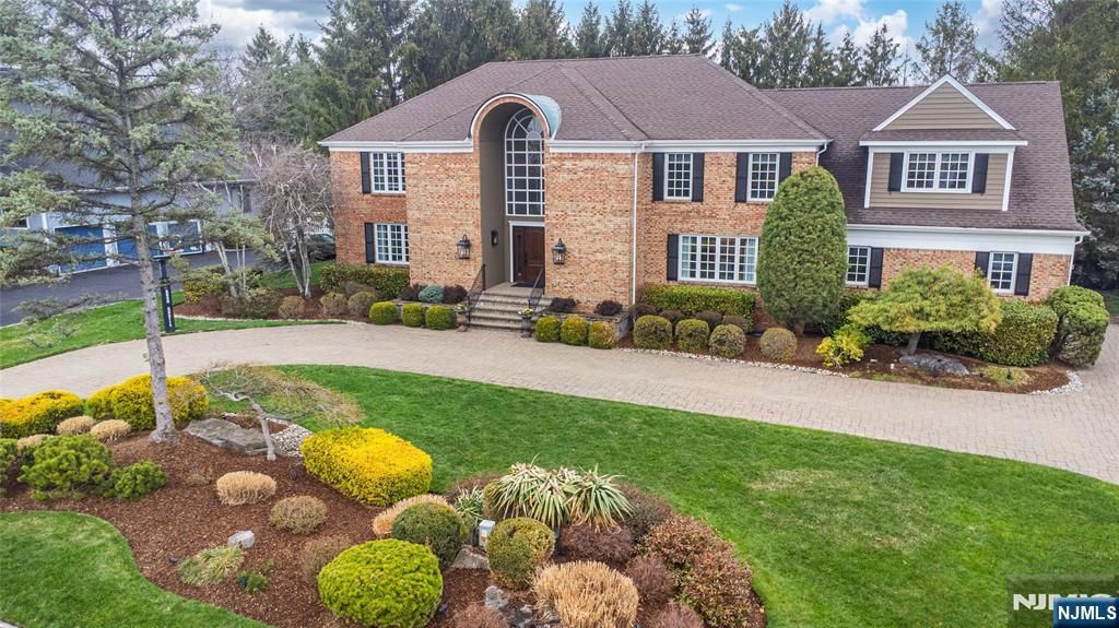 Photo of 5 Blackberry Lane, Caldwell, NJ 07006 (MLS # 26011232)