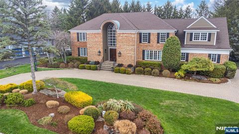 Photo of 5 Blackberry Lane, Caldwell, NJ 07006 (MLS # 26011232)