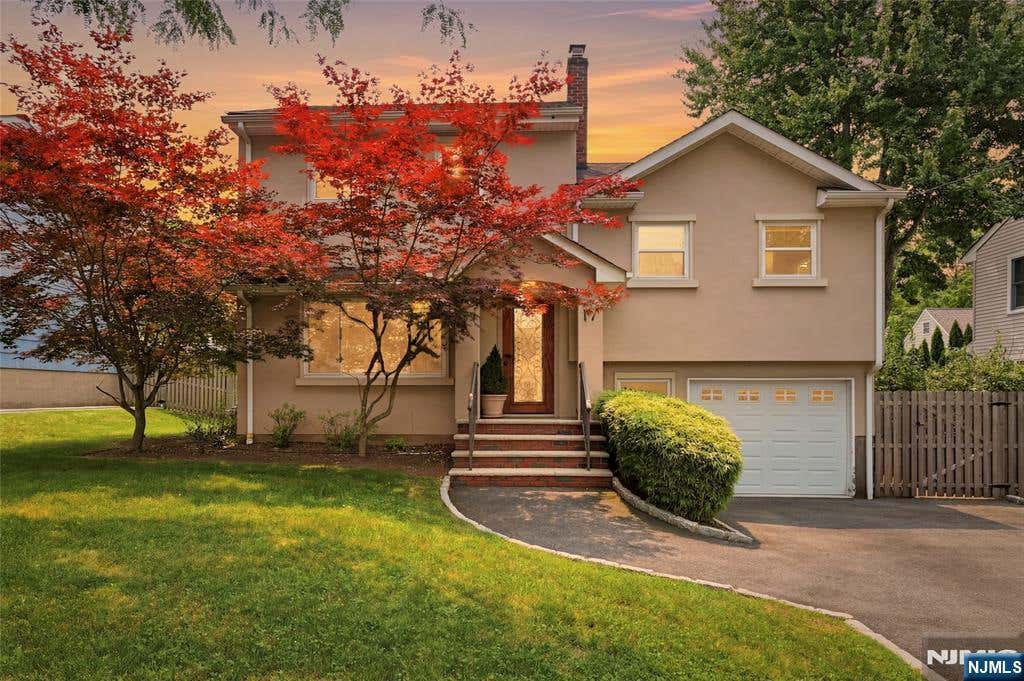 Photo of 17 Westland Road, Verona, NJ 07044 (MLS # 26024882)