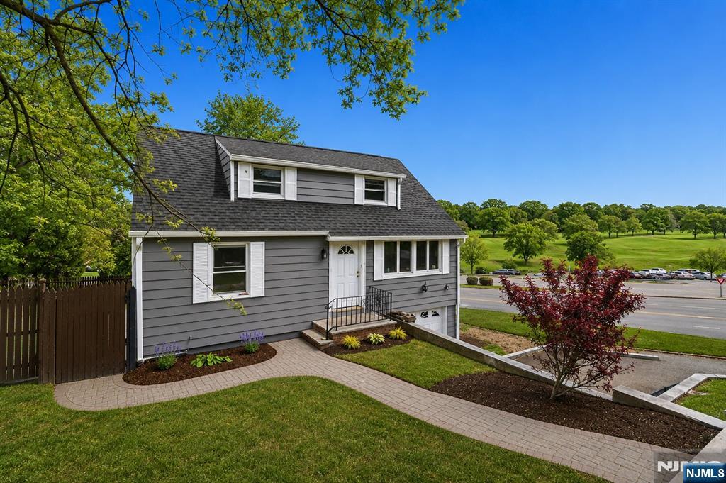 1 Lorelei Road