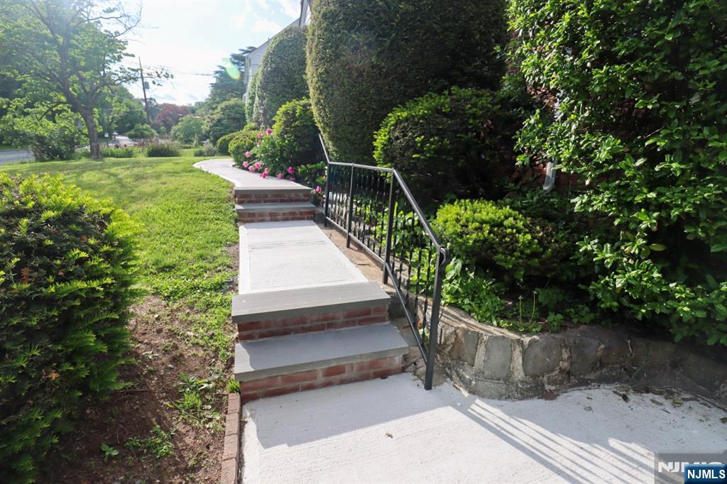 53-59 Bellevue Avenue