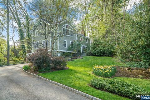 27 Inverness Court Millburn NJ 07078