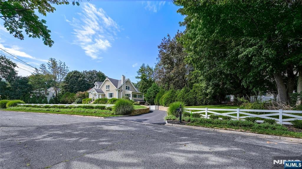 34 Grandview Drive
