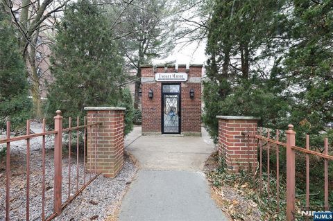 100 Palisade Avenue D12 Englewood NJ 07631