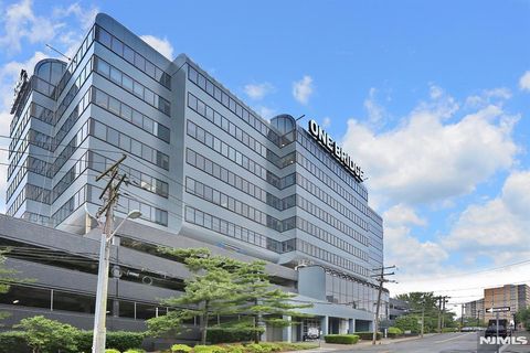 Photo of 1 Bridge Plaza #910, Fort Lee, NJ 07024 (MLS # 25040542)