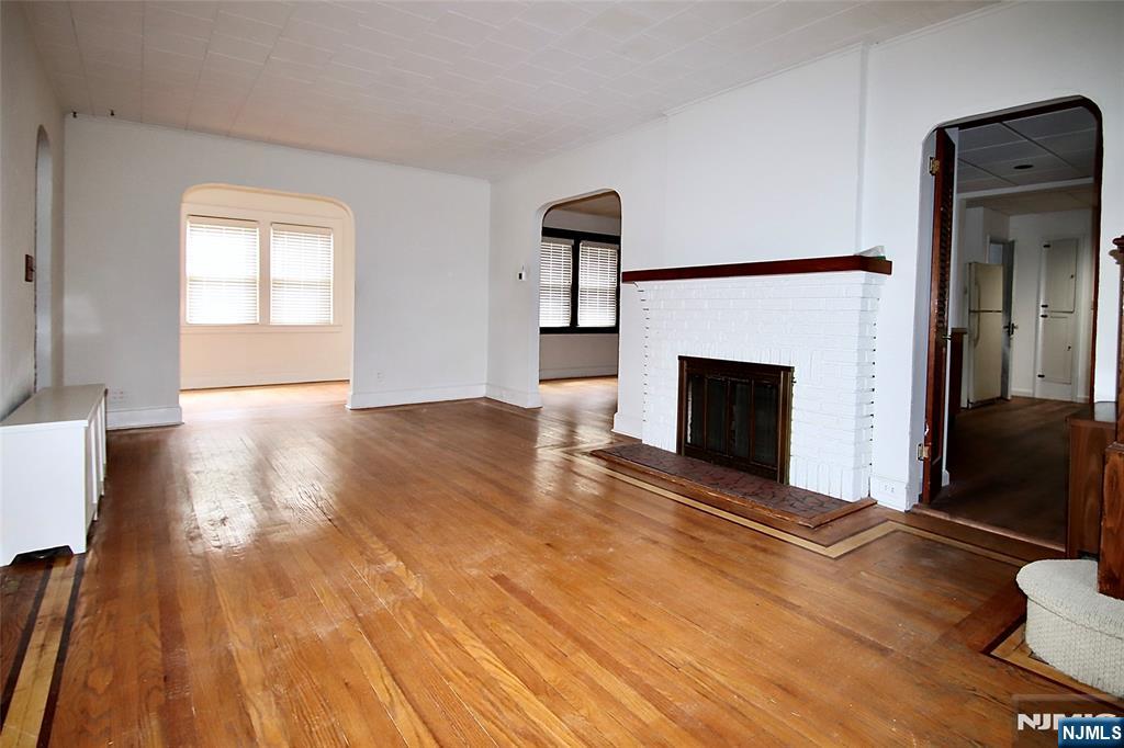 9-02 12th Street