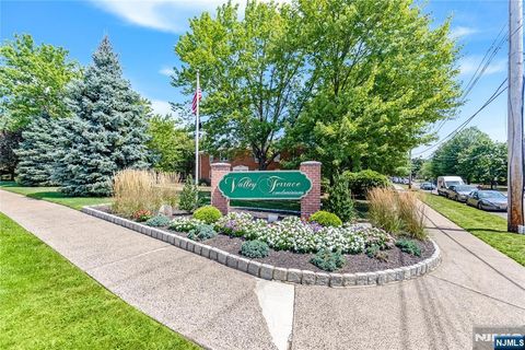 1120 Valley Road 1B Wayne NJ 07470