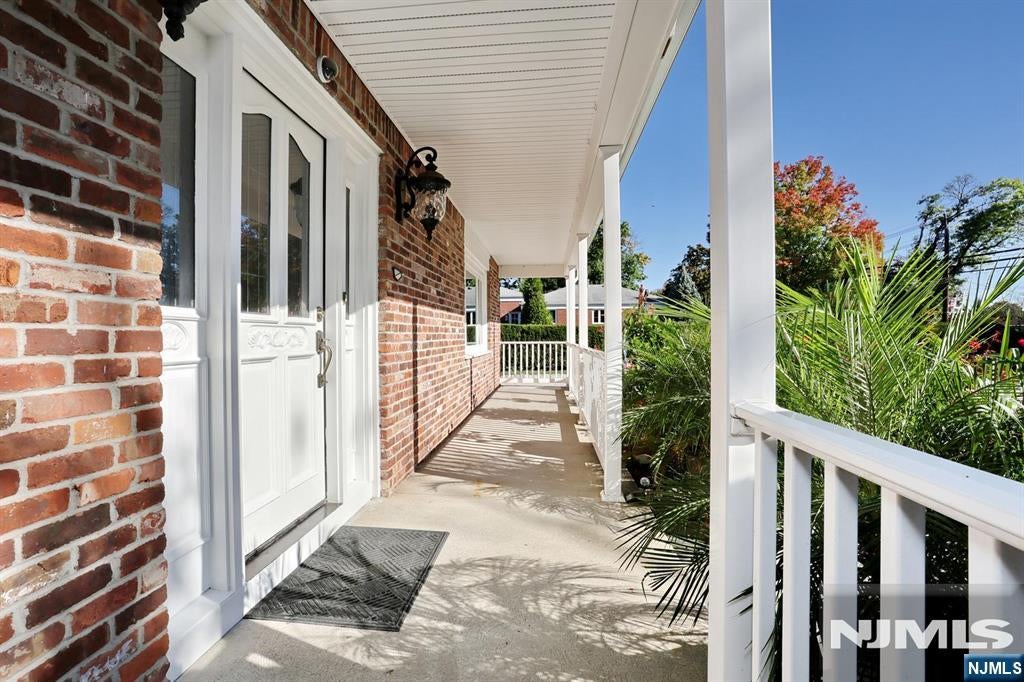 183 Farview Avenue
