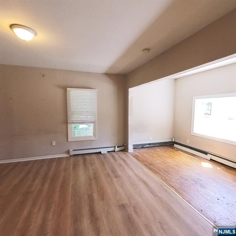 83 E Forest Avenue