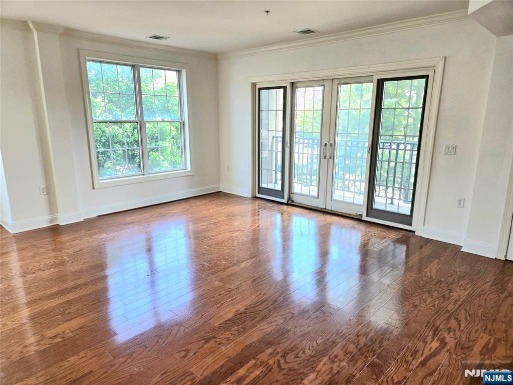 54 Polifly Road 201