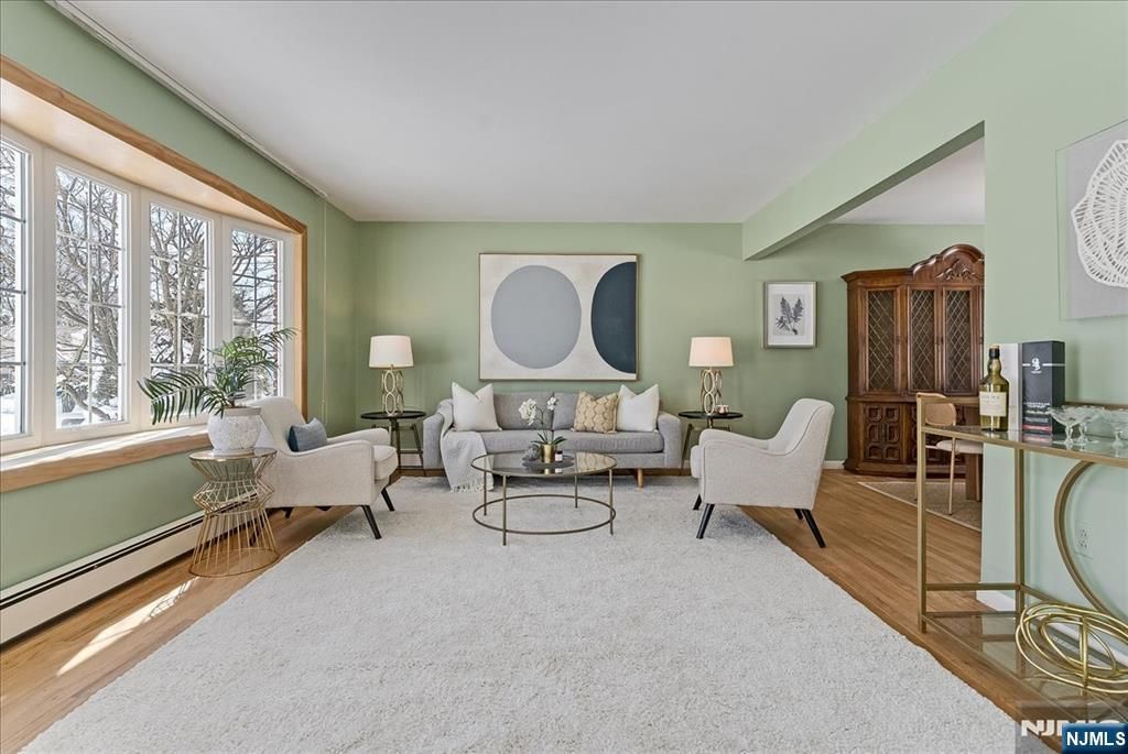 Photo of 30 Andover Place, Bloomfield, NJ 07003 (MLS # 26006109)