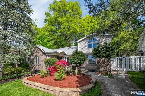 Photo of 247 Glenwood Avenue, Leonia, NJ 07605 (MLS # 26015464)