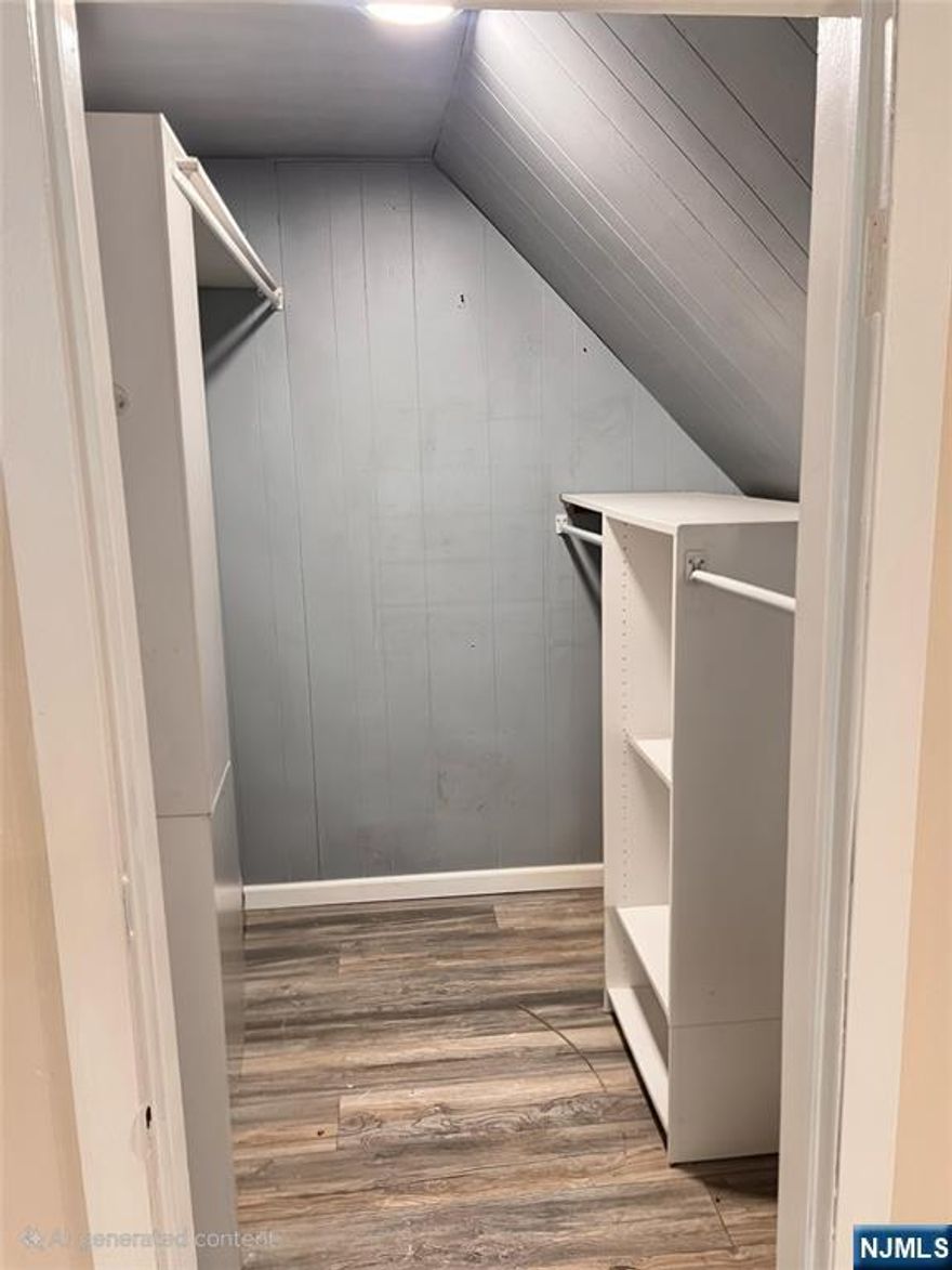 WELCOME HOME TO THIS SPACIOUS 1 BEDROOM UNIT LOCATED ON THE SECOND FLOOR. RECENTLY RENOVATED.