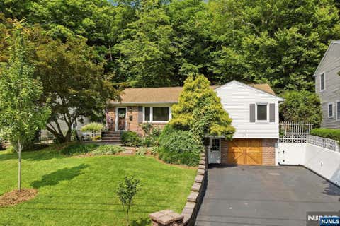 Photo of 31 Truman Boulevard, Oakland, NJ 07436 (MLS # 26030331)