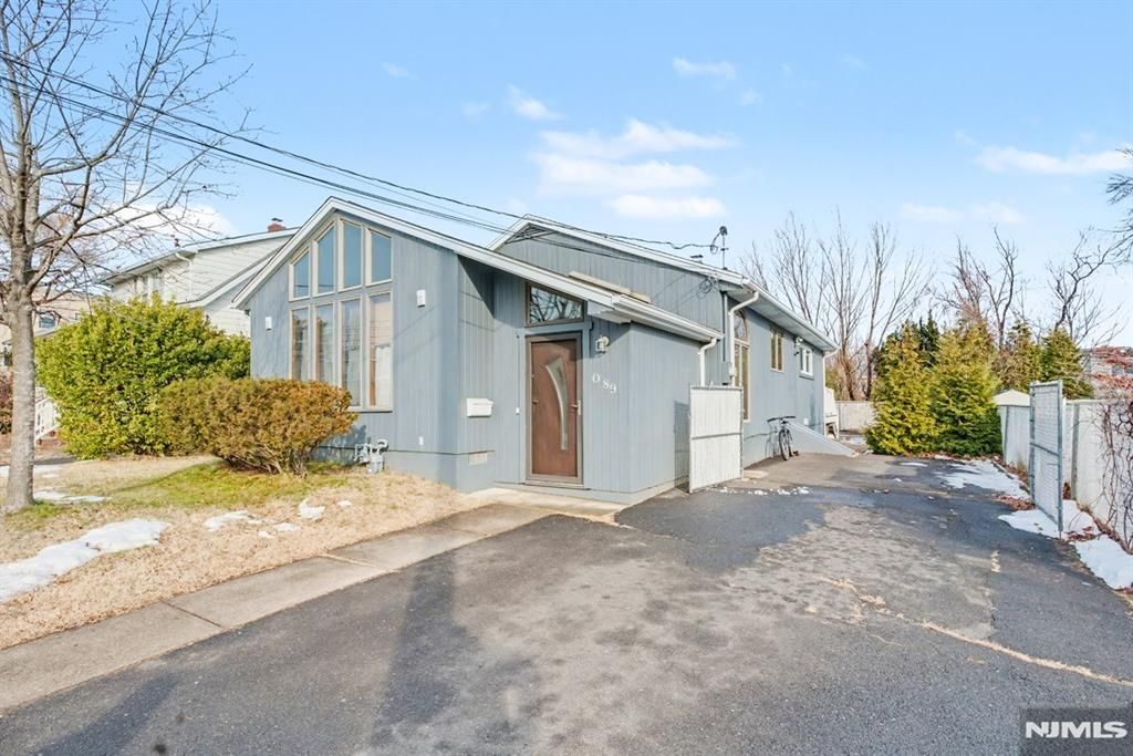 Photo of 89 Whitehall Street, Fair Lawn, NJ 07410 (MLS # 26001000)