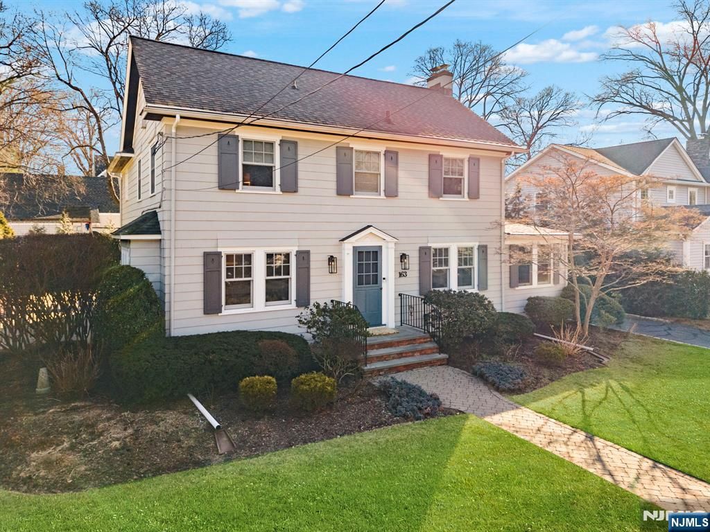 Photo of 163 Hampton Place, Ridgewood Village, NJ 07450 (MLS # 26002124)
