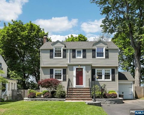 30 Sherbrooke Parkway Livingston NJ 07039