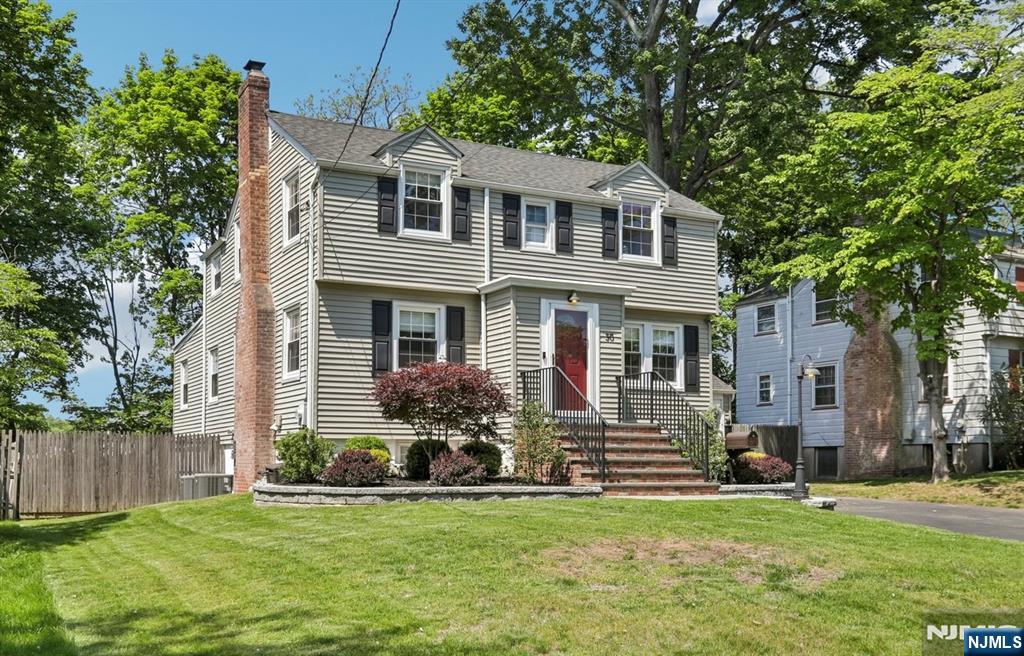 30 Sherbrooke Parkway