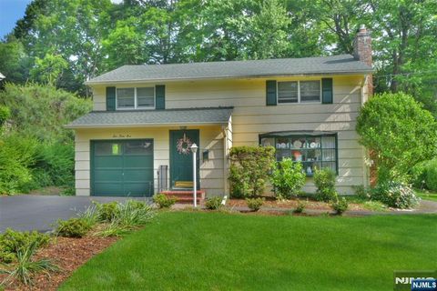 151 Bergen Avenue Waldwick NJ 07463