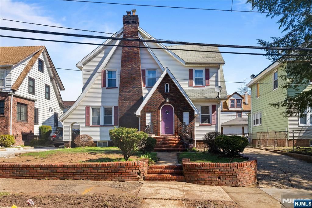Photo of 315317 Meeker Avenue, Newark, NJ 07112 (MLS # 26011377)
