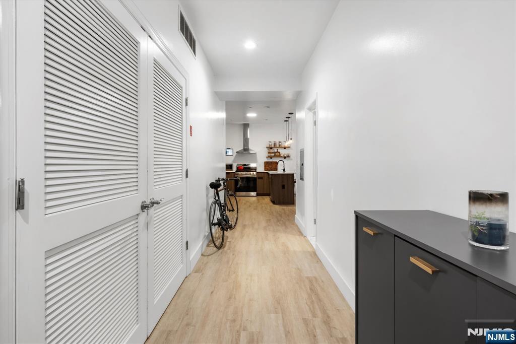 7008 Madison 202