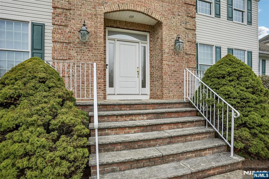 Photo of 1 Jenny Lane, Wayne, NJ 07470 (MLS # 26011707)