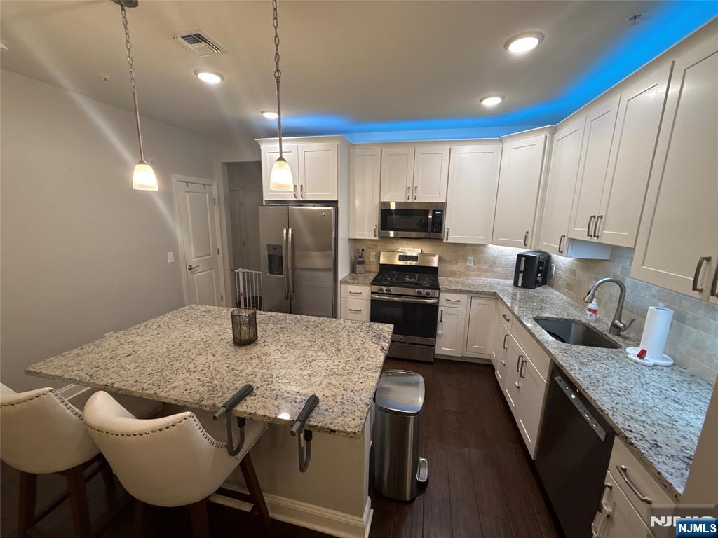 36 Elston Court