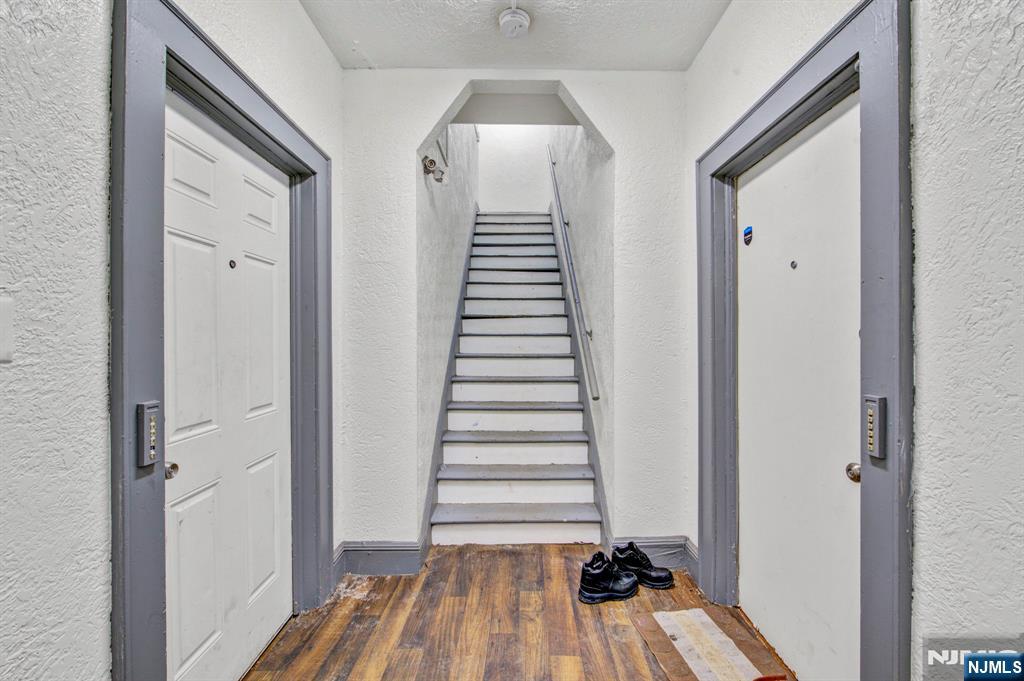 67-91 Stockman Place