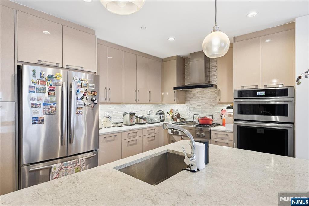150 Henley Place 210