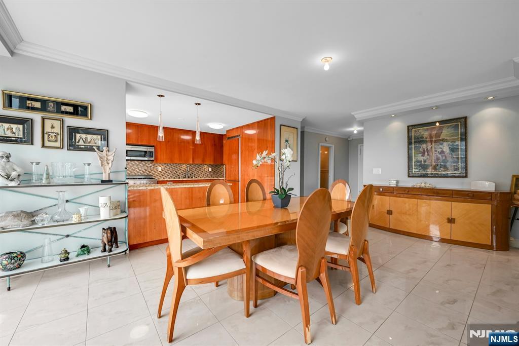 1530 Palisade Avenue 1L