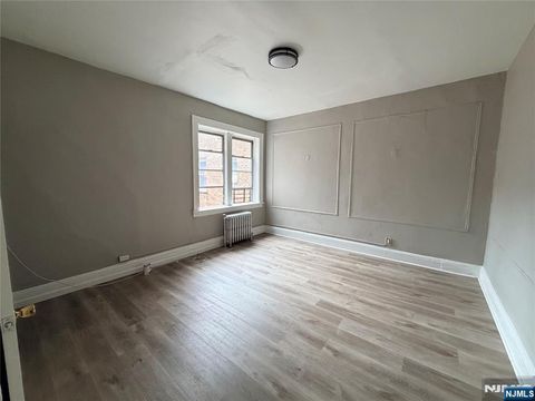 Photo of 16 Irving ST #C7, Newark, NJ 07104 (MLS # 26018900)