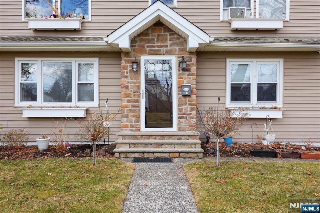 Photo of 181 Allen Street, Hackensack, NJ 07601 (MLS # 26010044)