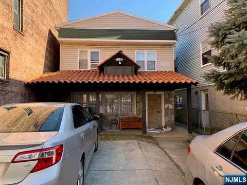 Photo of 30 Emerson AVE #2F, Jersey City, NJ 07306 (MLS # 26030084)