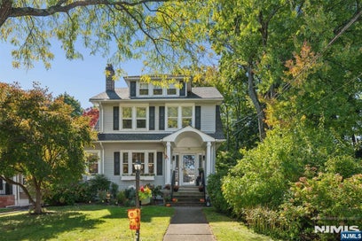 15 Fairview Avenue Glen Rock NJ 07452