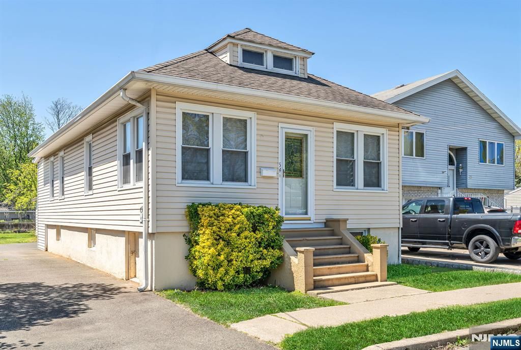 Photo of 54 Gall Avenue, Elmwood Park, NJ 07407 (MLS # 26015142)