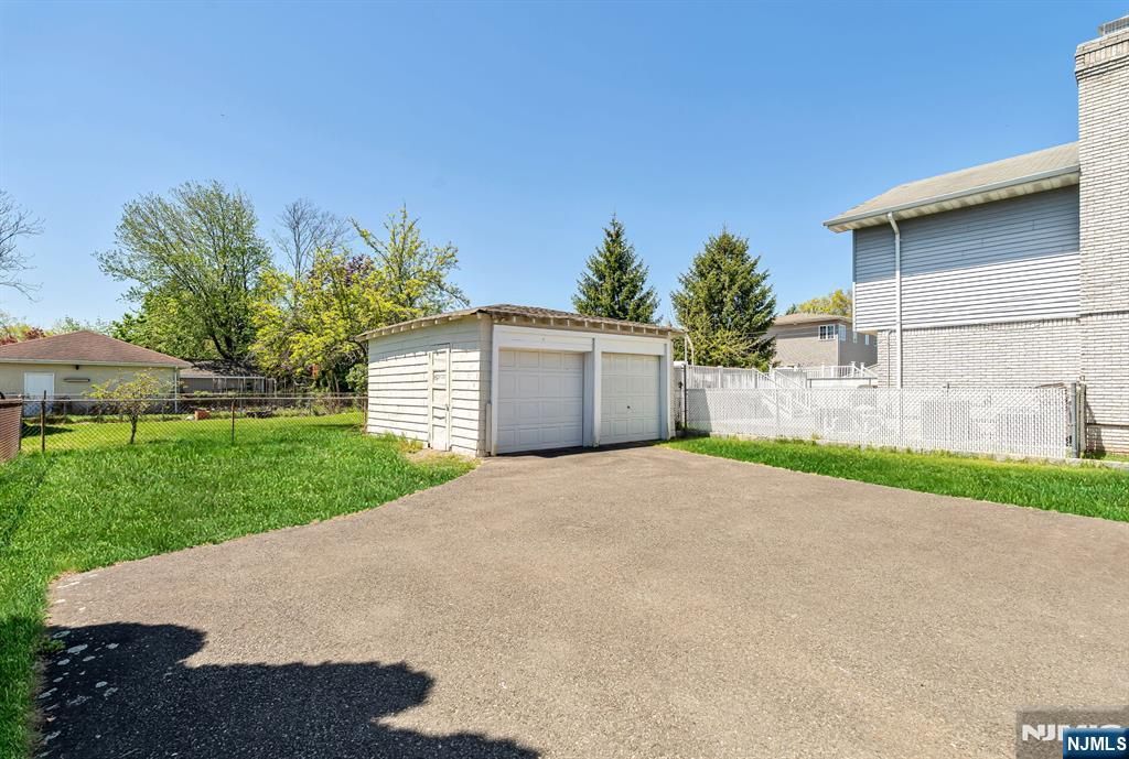 Photo of 54 Gall Avenue, Elmwood Park, NJ 07407 (MLS # 26015142)