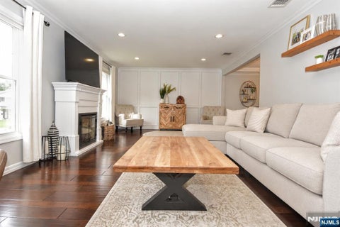 Photo of 113 Grove Street, Waldwick, NJ 07463 (MLS # 26030129)