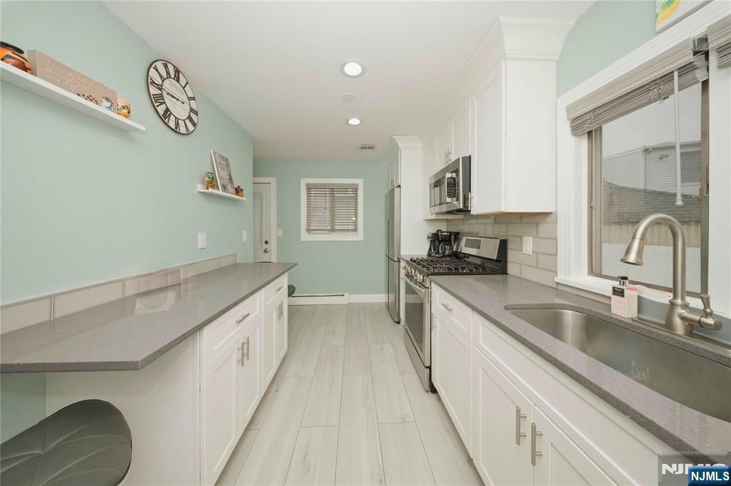 Photo of 130 Tuella Avenue, Elmwood Park, NJ 07407 (MLS # 26006912)