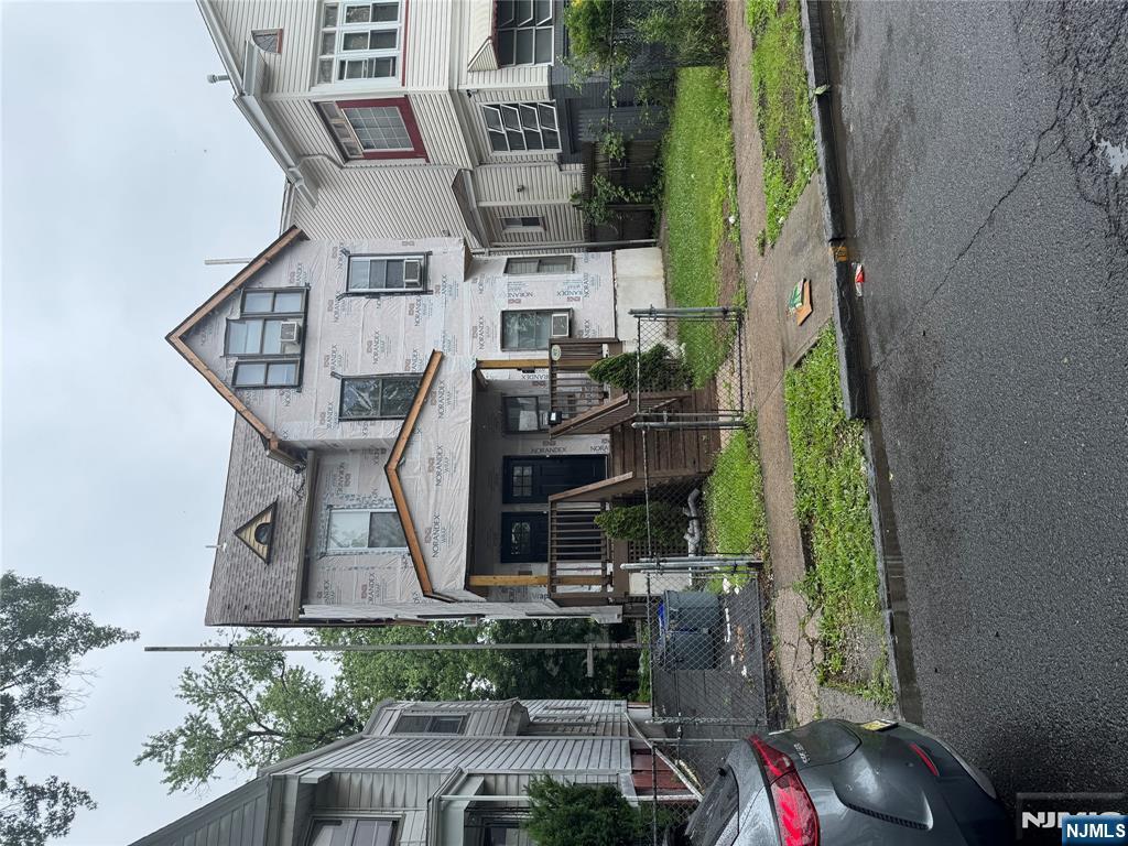 102 17th Street, East Orange, New Jersey - 6 Bedrooms  
3 Bathrooms  
12 Rooms - 