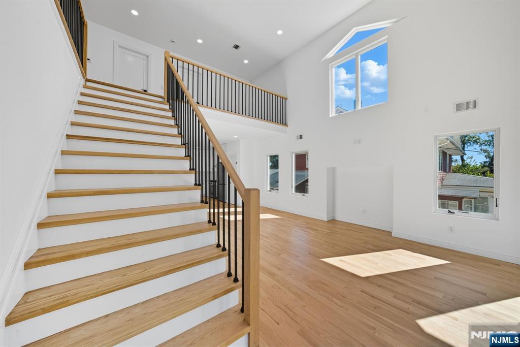 42 Howland Avenue