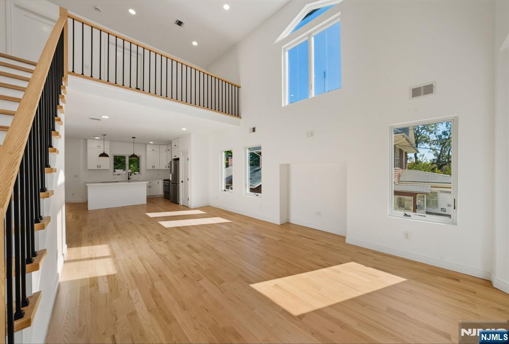 42 Howland Avenue