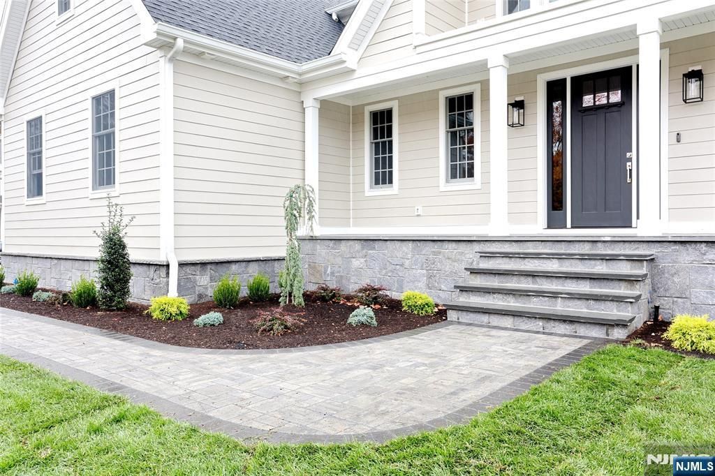 Photo of 57 Mill Road, Park Ridge, NJ 07656 (MLS # 25036149)